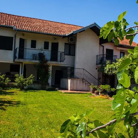 Pansion Ruzic Casa de hóspedes 3*